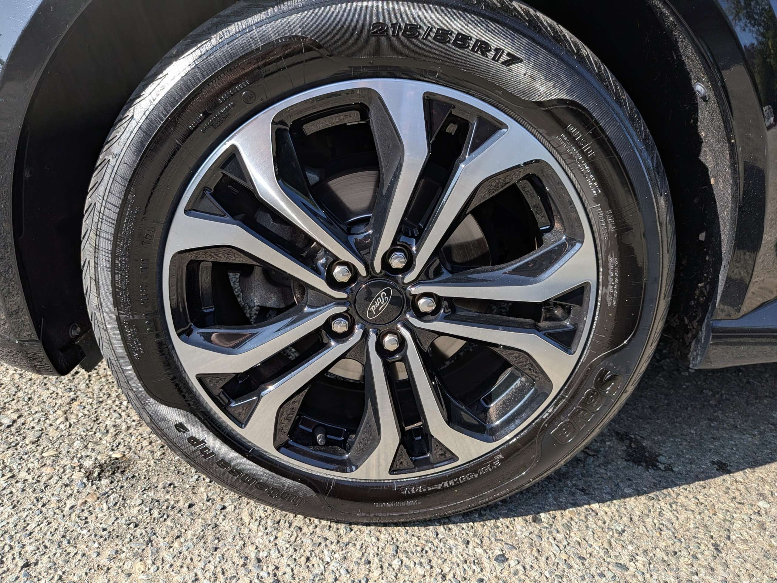 Vehicle photo 5