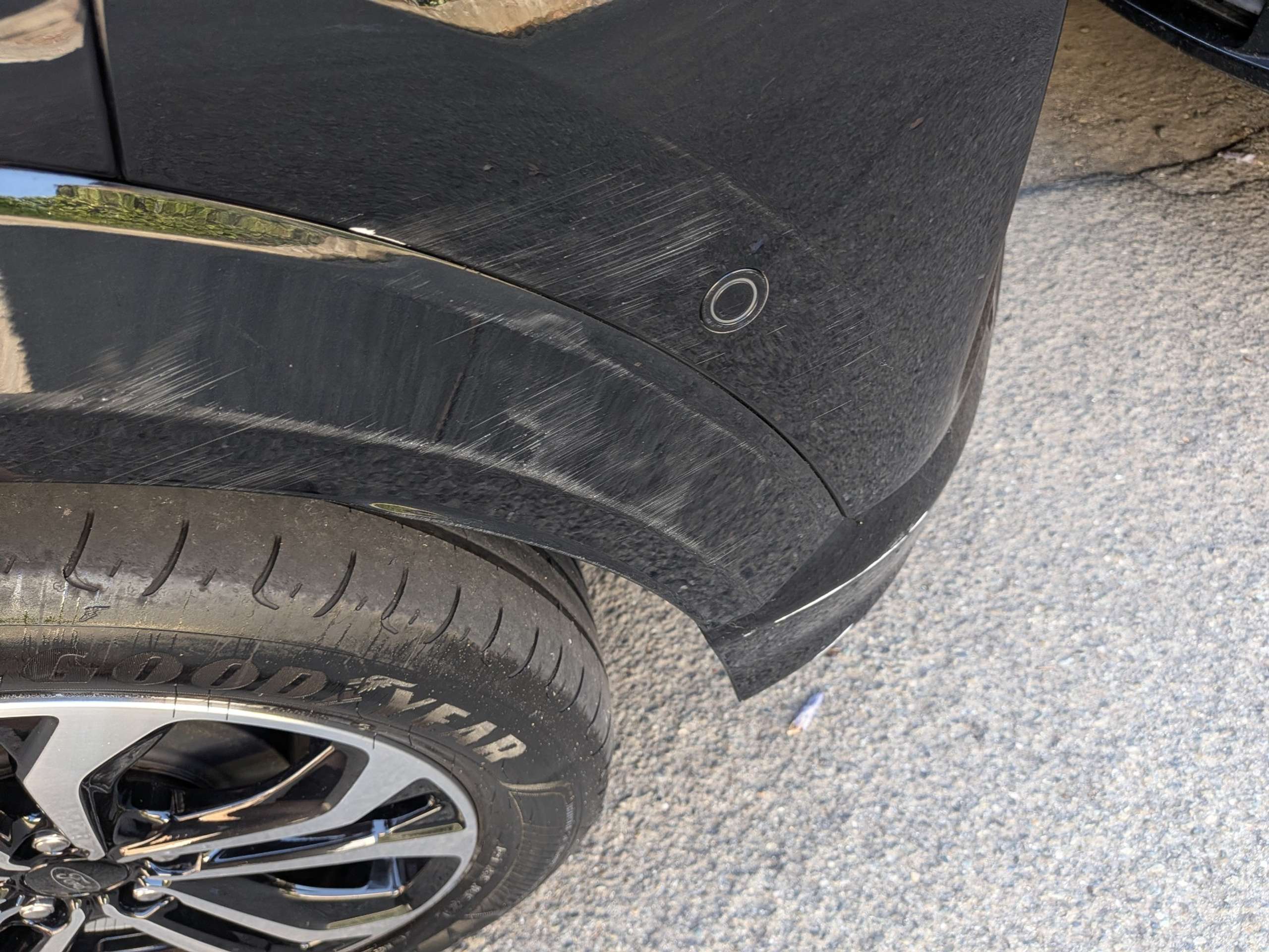 Vehicle photo 7