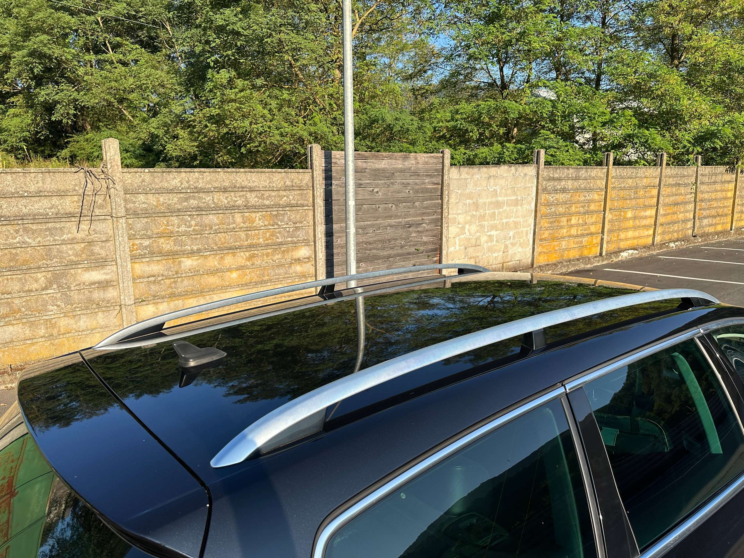 Vehicle photo 47