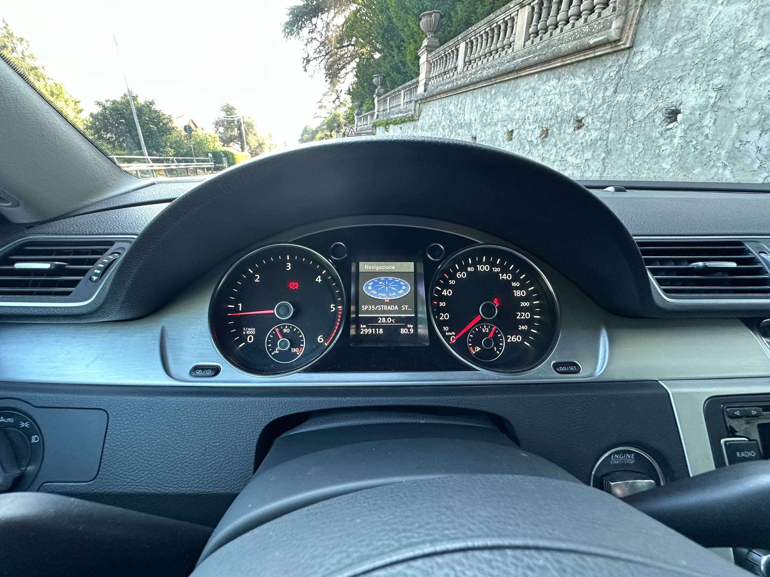 Vehicle photo 36