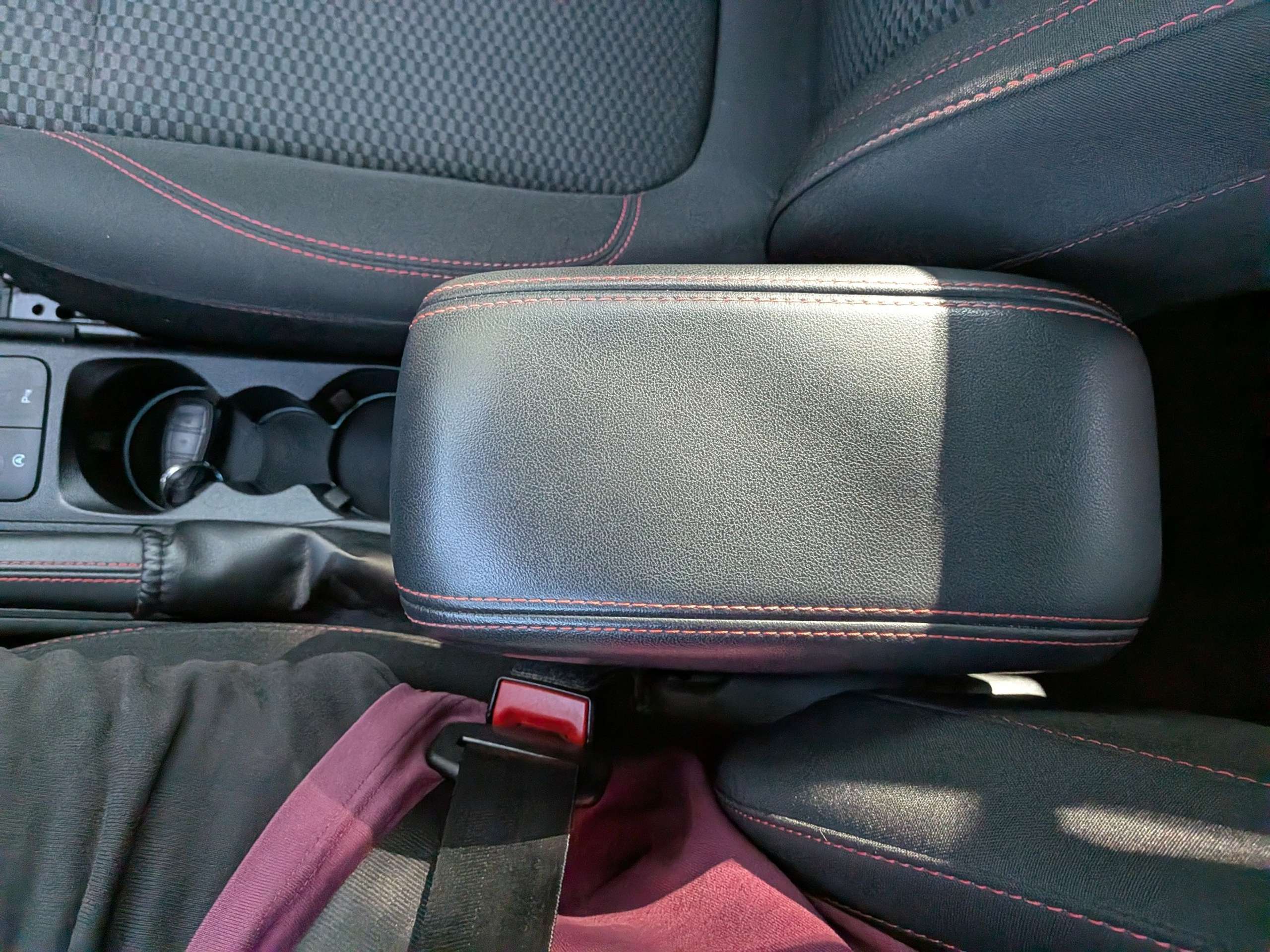 Vehicle photo 10